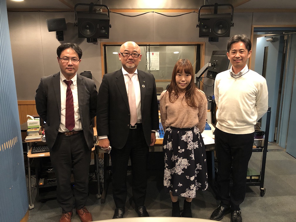photo of Daiwatech member with the recording staff